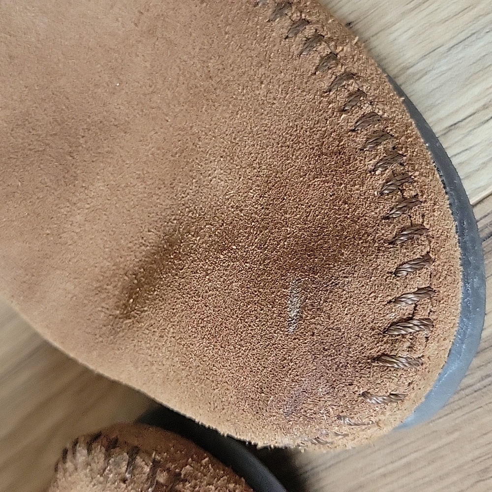 Minnetonka Booties Size 8 - Picture 11 of 11
